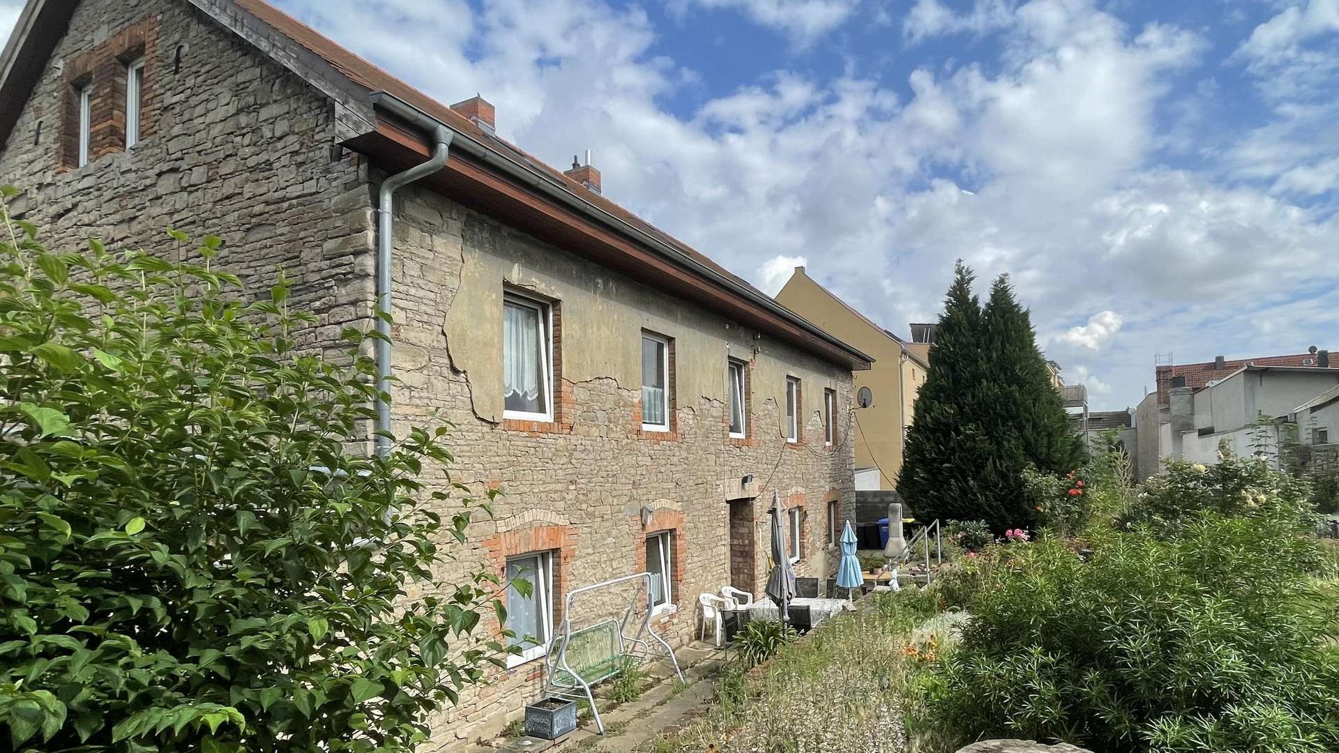 Mehrfamilienhaus in 06425 Alsleben mit 240m² kaufen