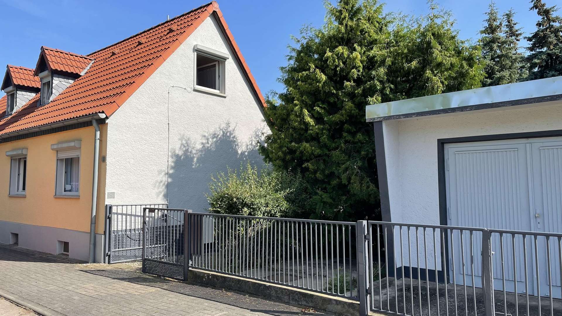 Doppelhaushälfte in 06406 Bernburg mit 110m² kaufen