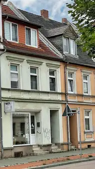 Wohn -und Gewerbeflächen in einem Haus
