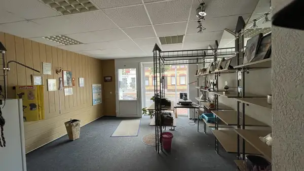 Wohn -und Gewerbeflächen in einem Haus