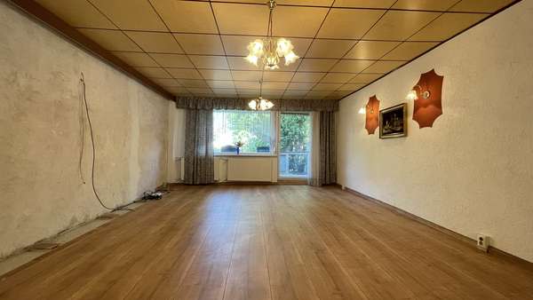 Wohnraum im EG Wohnraum im EG - Reihenendhaus in 39418 Staßfurt mit 113m² kaufen
