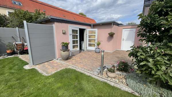 Werkstatt und Freifläche Werkstatt und Freifläche - Einfamilienhaus in 39218 Schönebeck mit 115m² kaufen