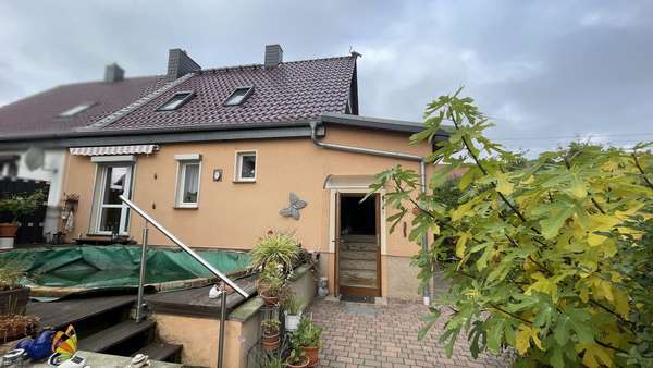 Rückansicht Rückansicht - Doppelhaushälfte in 39439 Güsten mit 114m² kaufen