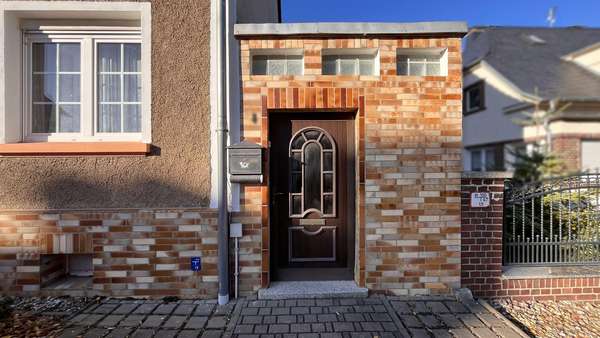 Eingang Eingang - Einfamilienhaus in 39444 Hecklingen mit 120m² kaufen