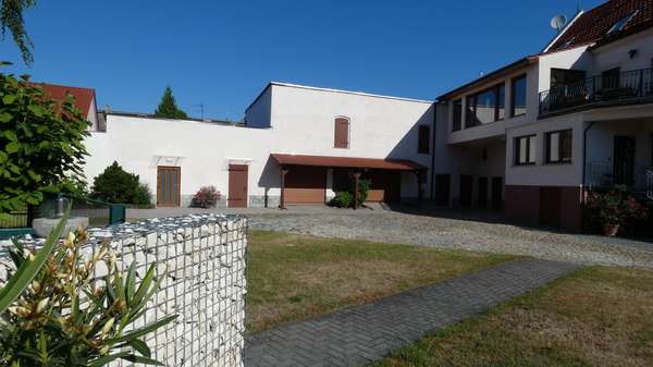 Garagen und Nebengelass - Einfamilienhaus in 39221 Eickendorf mit 298m² kaufen