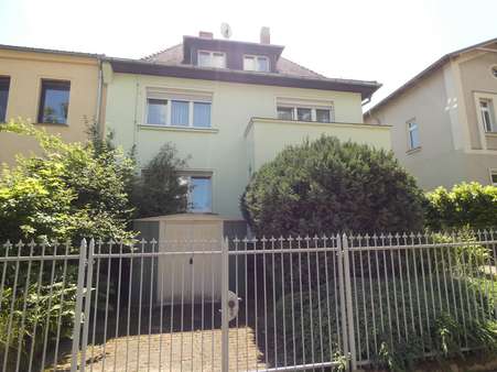 Vorderansicht - Zweifamilienhaus in 39218 Schönebeck mit 165m² kaufen