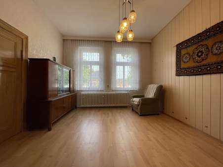 Wohnraum EG -  in 06463 Ermsleben mit 90m² mieten