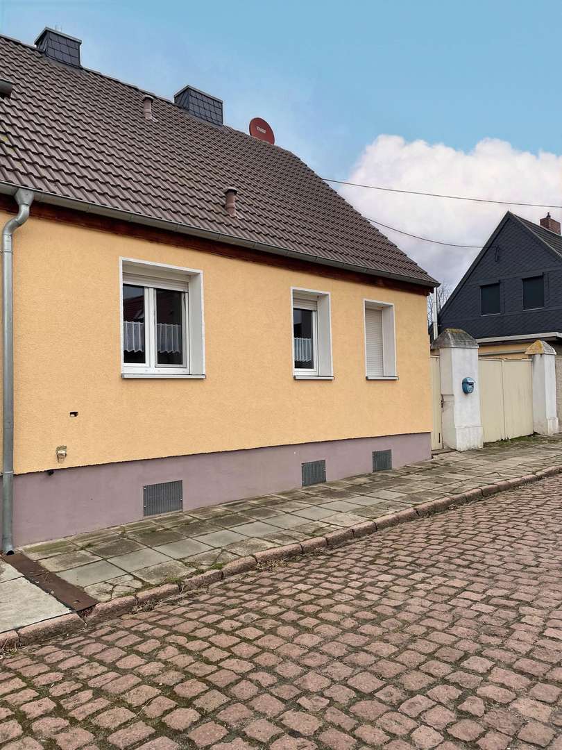 null - Zweifamilienhaus in 06406 Bernburg mit 100m² kaufen