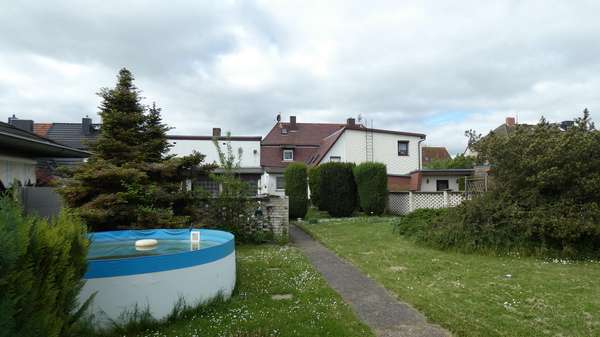 Blick zum Haus - Doppelhaushälfte in 39418 Staßfurt mit 76m² kaufen