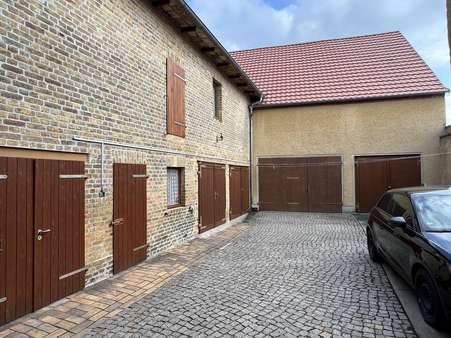 Nebengebäude, Scheune - Reihenmittelhaus in 06773 Gräfenhainichen mit 174m² kaufen