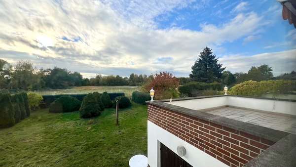 Blick aus dem Fenster - Einfamilienhaus in 06886 Lutherstadt Wittenberg mit 240m² kaufen