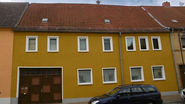 Vorderfront Vorderfront - Reihenmittelhaus in 06895 Zahna-Elster mit 150m² kaufen