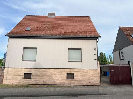 Haus Frontal Haus Frontal - Einfamilienhaus in 06847 Dessau-Roßlau mit 120m² kaufen