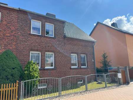 Haus Haus - Doppelhaushälfte in 06905 Bad Schmiedeberg mit 120m² kaufen