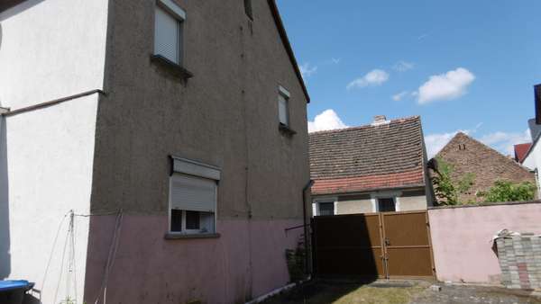 Hofeinfahrt Hofeinfahrt - Einfamilienhaus in 06925 Annaburg mit 100m² kaufen