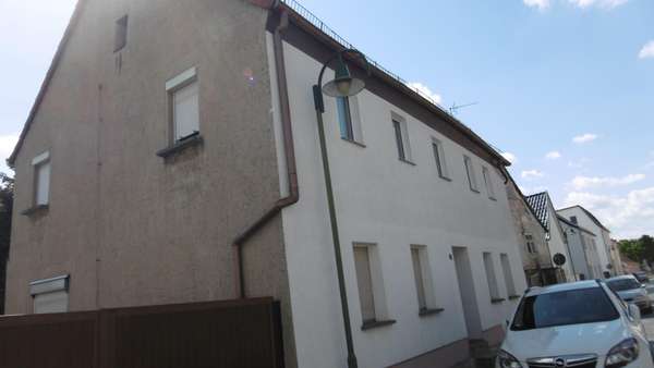 Seitenansicht Seitenansicht - Einfamilienhaus in 06925 Annaburg mit 100m² kaufen