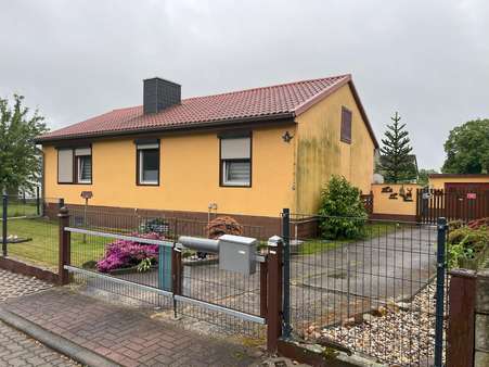 Haus Haus - Bungalow in 06773 Gräfenhainichen mit 85m² kaufen