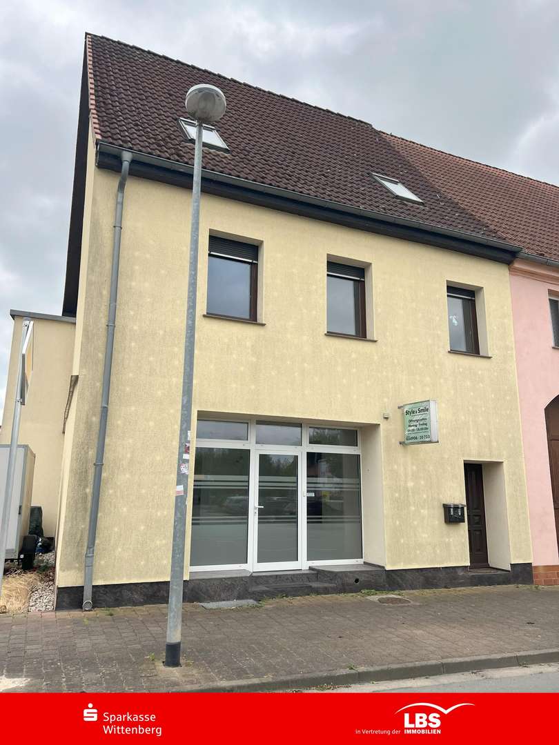 Haus Front Haus Front - Sonstige in 06779 Raguhn-Jeßnitz mit 125m² kaufen