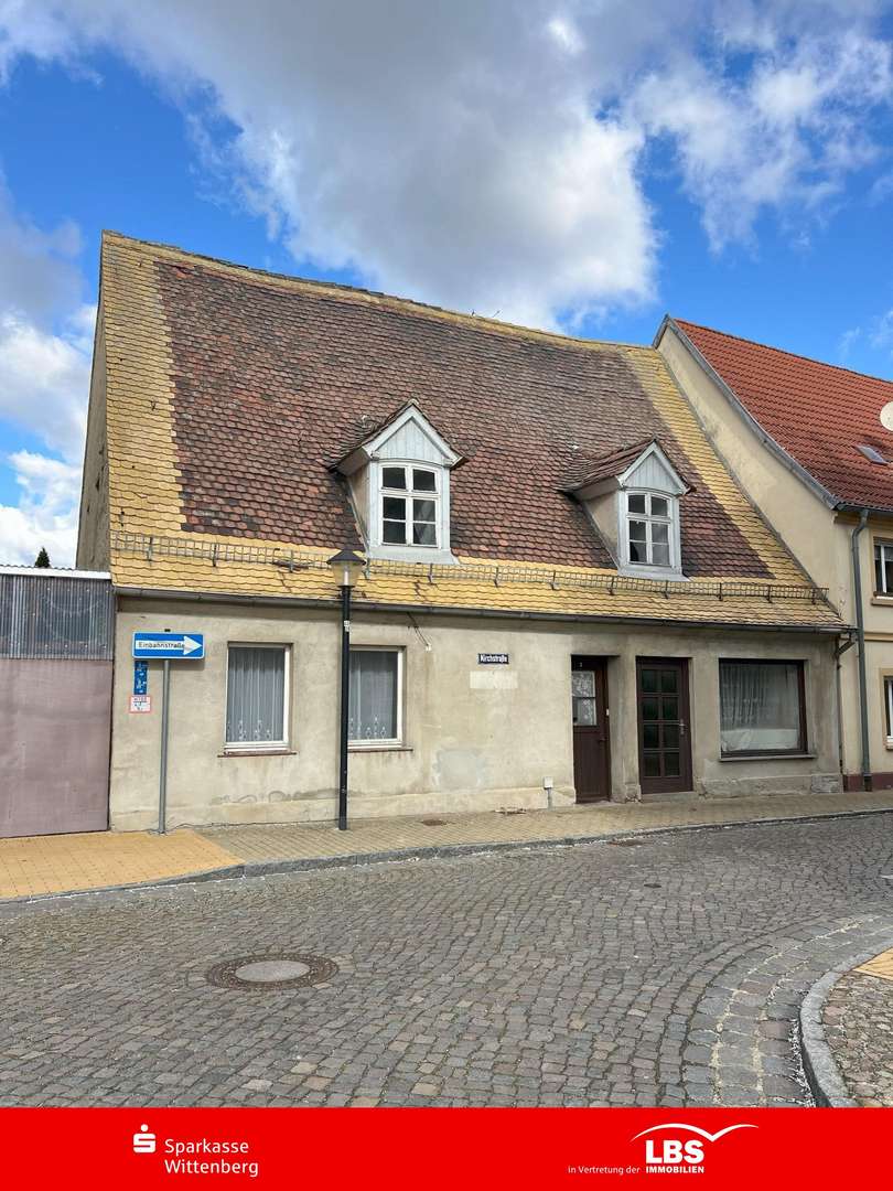 Haus Front Haus Front - Reihenendhaus in 06905 Bad Schmiedeberg mit 180m² kaufen