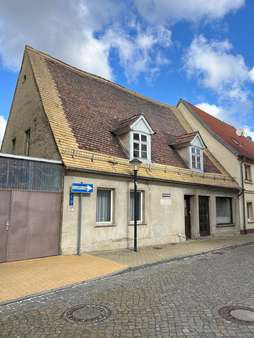 Haus Vorne Haus Vorne - Reihenendhaus in 06905 Bad Schmiedeberg mit 180m² kaufen
