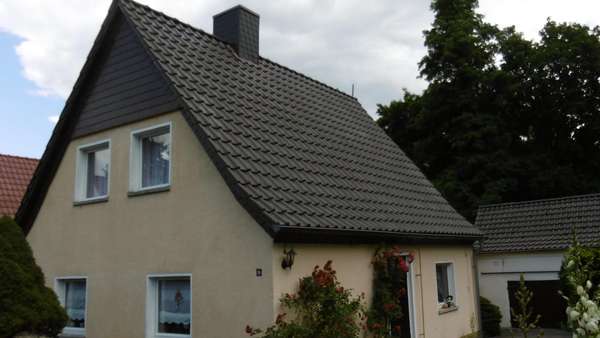 Vorderansicht - Einfamilienhaus in 06889 Lutherstadt Wittenberg mit 130m² kaufen
