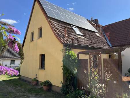 Haus Rückseite Haus Rückseite - Doppelhaushälfte in 06886 Lutherstadt Wittenberg mit 85m² kaufen