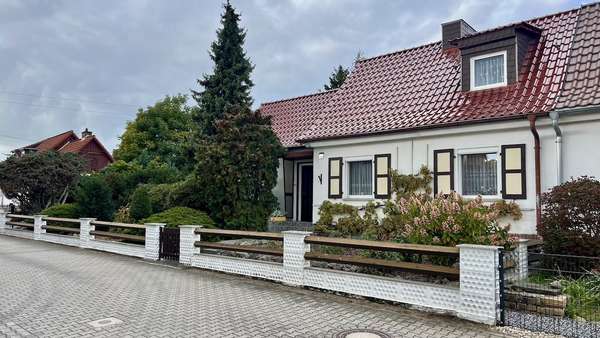 Außenansicht Außenansicht - Doppelhaushälfte in 06886 Lutherstadt Wittenberg mit 75m² kaufen