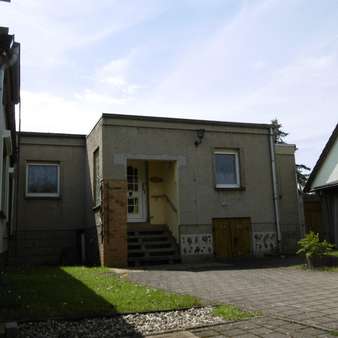 Vordereingang - Einfamilienhaus in 06917 Jessen mit 120m² kaufen