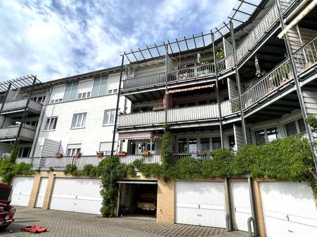 null - Dachgeschosswohnung in 06869 Coswig mit 86m² kaufen