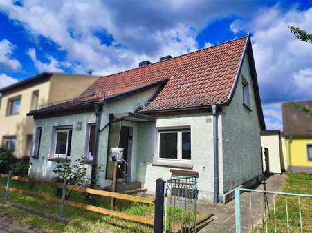 Einfamilienhaus - Einfamilienhaus in 39517 Tangerhütte mit 95m² kaufen