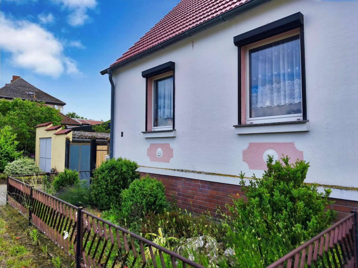 Vorgarten Vorgarten - Doppelhaushälfte in 39629 Bismark mit 100m² kaufen