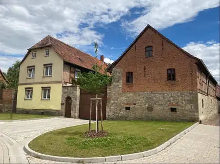 Landleben im mittelalterlichen Bauernhaus in Badeborn