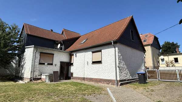 Außenansicht Außenansicht - Einfamilienhaus in 06343 Mansfeld mit 165m² kaufen