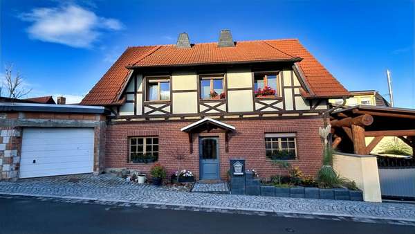 Außenansicht - Einfamilienhaus in 06485 Quedlinburg mit 204m² kaufen