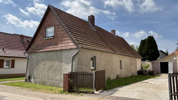 Außenansicht Außenansicht - Einfamilienhaus in 06493 Harzgerode mit 111m² kaufen