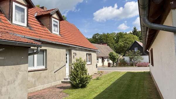 Außenansicht Außenansicht - Einfamilienhaus in 06493 Harzgerode mit 111m² kaufen