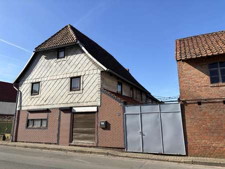 Hausansicht - Einfamilienhaus in 38836 Rohrsheim mit 150m² kaufen