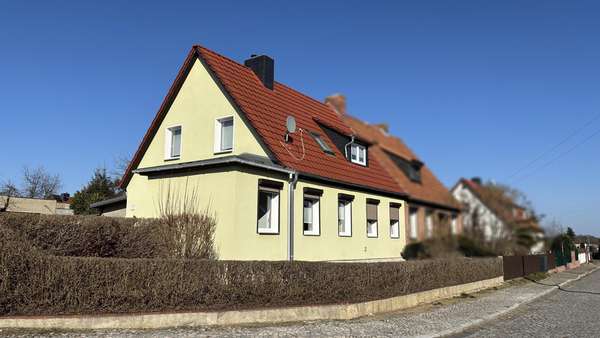 Außenansicht - Doppelhaushälfte in 06493 Harzgerode mit 119m² kaufen