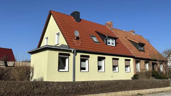 Außenansicht - Doppelhaushälfte in 06493 Harzgerode mit 119m² kaufen