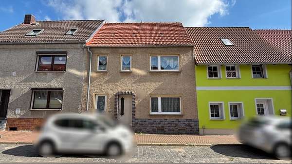 Außenansicht - Reihenmittelhaus in 06493 Harzgerode mit 130m² kaufen