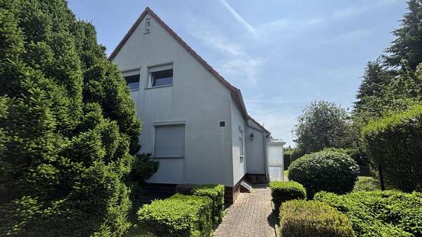 Hausansicht Hausansicht - Einfamilienhaus in 38820 Halberstadt mit 80m² kaufen