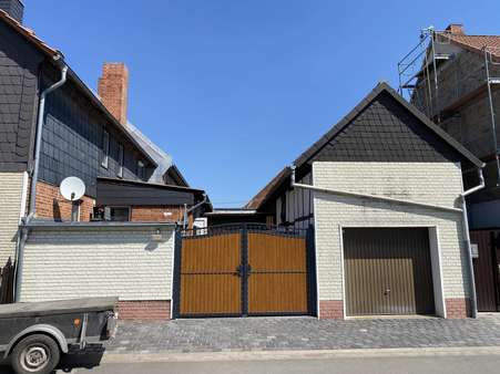 Zufahrt / Garage - Doppelhaushälfte in 38838 Aderstedt mit 80m² kaufen