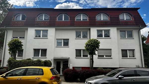 Vorderansicht Vorderansicht - Erdgeschosswohnung in 39114 Magdeburg mit 53m² kaufen
