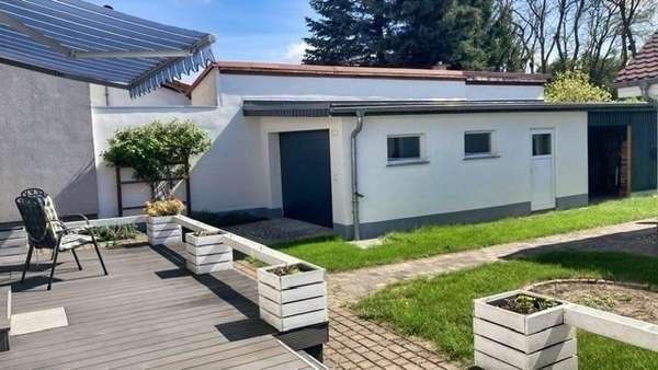 große Garage mit elektr. Tor - Einfamilienhaus in 39317 Parey mit 177m² kaufen