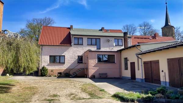 Rückansicht - Zweifamilienhaus in 39307 Parchen mit 252m² kaufen