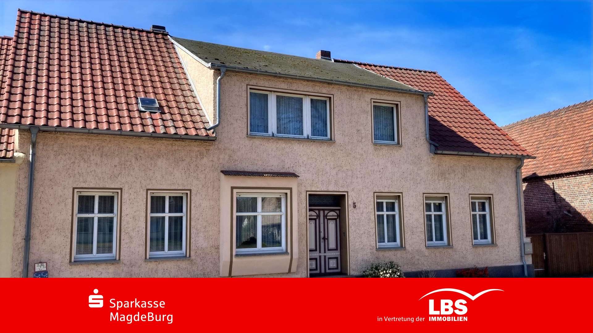 Vorderansicht - Zweifamilienhaus in 39307 Parchen mit 252m² kaufen