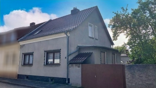 Vorderansicht - Einfamilienhaus in 39307 Genthin mit 105m² kaufen