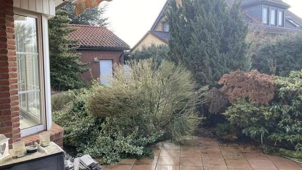 Terrasse mit Blick aufs Grund - Einfamilienhaus in 39307 Genthin mit 124m² kaufen