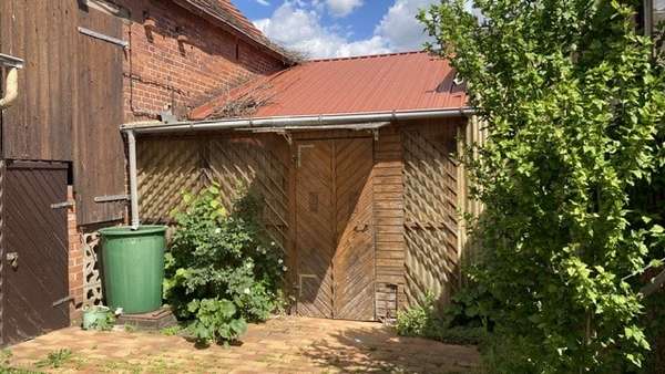 Anbau Anbau - Doppelhaushälfte in 39317 Güsen mit 120m² kaufen