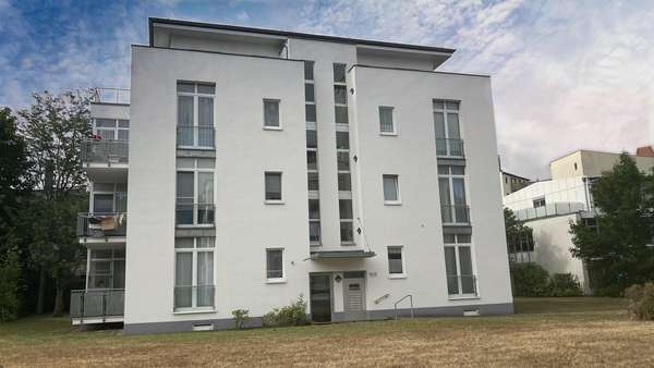 Etagenwohnung in 39112 Magdeburg mit 233m² kaufen
